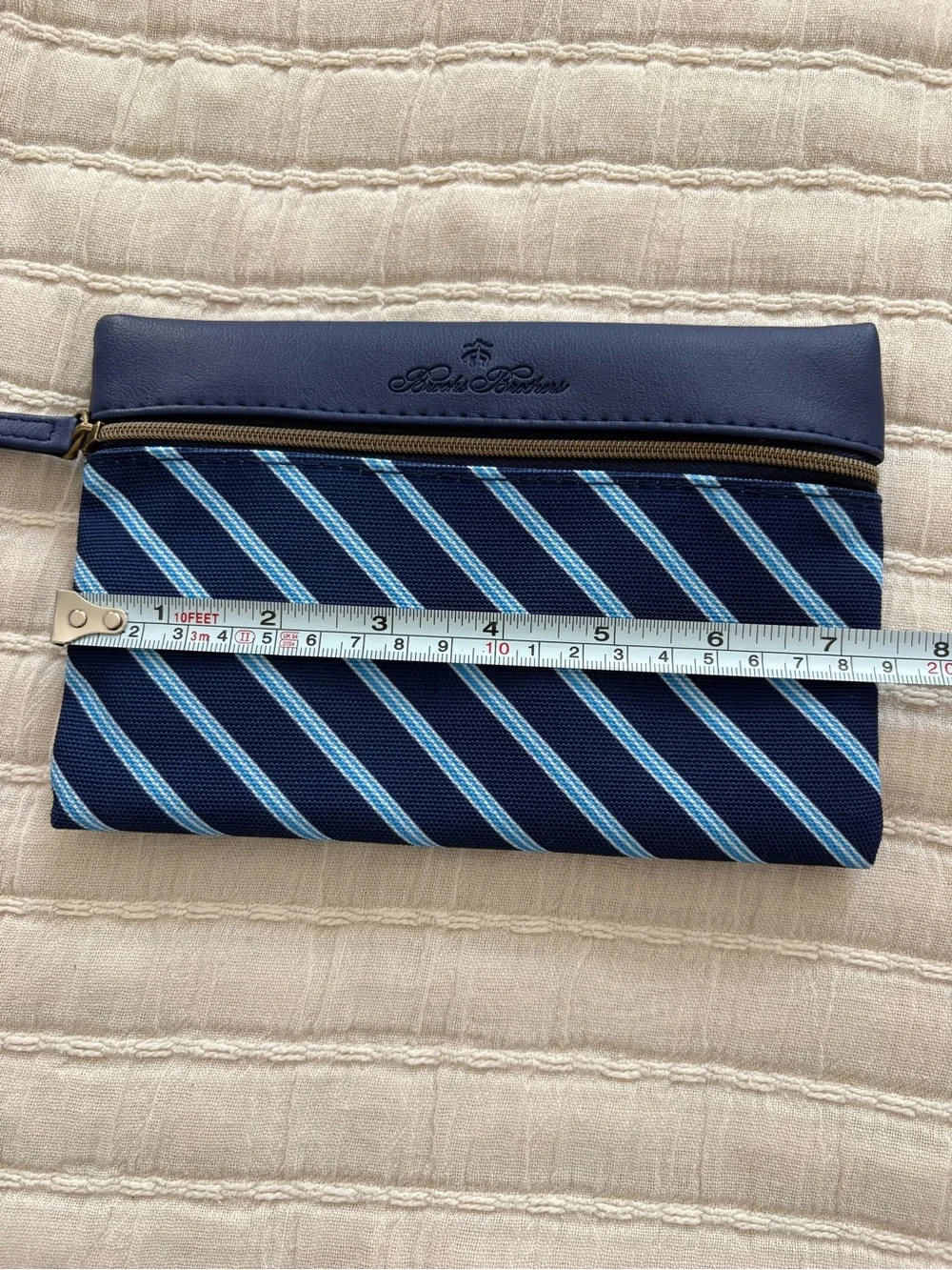 Brooks Brothers x United Airlines Toiletry Bag Blue Stripes Travel Accessory
